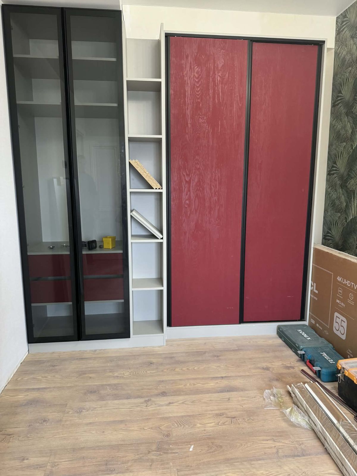 Custom closet installation NYC - drawers, shelves and sliding doors